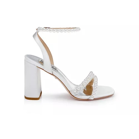 Badgley Mischka Women's Feisty Pearl Detail Block Heel Evening Sandals Size 6 - Picture 3 of 9